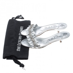 Pre Owned صندل جينا جلد بيج مرصع بكريستالات مقاس 39