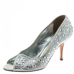 Pre Owned حذاء كعب عالي جينا مقدمة مفتوحة مزخرف كريستال ساتن رمادي فاتح مقاس 37