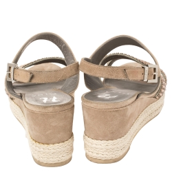 Pre Owned صندل جينا سويدي بيج مزخرف كريستال مقدمة مفتوحة مقاس 38