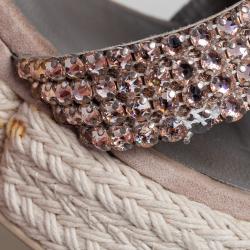 Pre Owned صندل جينا سويدي بيج مزخرف كريستال مقدمة مفتوحة مقاس 38