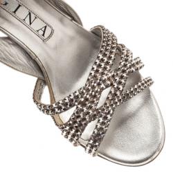 Pre Owned صندل سلينجباك جينا كريستال فضي مقاس 38