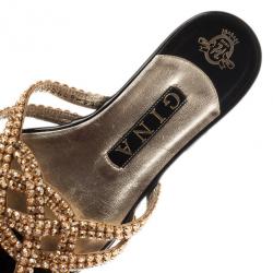 مملوكة مسبقًا صندل فلات جينا مرصع بالجواهر الذهبية مقاس 37.5