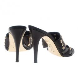 مملوكة مسبقًا Gina Black Leather Studded Slides Size 40