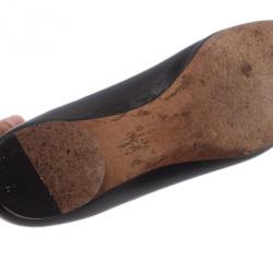 Pre Owned باليرينا جينا مرصعة جلد أسود مقاس 41