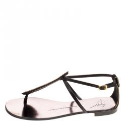مملوكة مسبقًا Guiseppe Zanotti Black Crystal Studded Leather Thong Flat Sandals Size 36