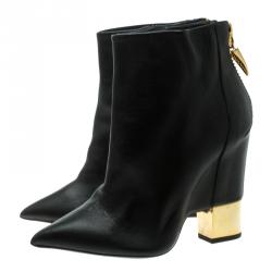 مملوكة مسبقًا Giuseppe Zanotti Black Leather Shark Tooth Pointed Toe Block Heel Ankle Boots Size 38 