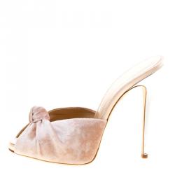 Pre Owned حذاء جوسيبي زانوتي عقدة قطيفة بيج مقاس 38