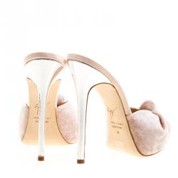 Pre Owned حذاء جوسيبي زانوتي عقدة قطيفة بيج مقاس 38