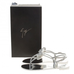 Pre Owned Giuseppe Zanotti Grey Suede Rock Crystal Embellished Bow Flat Thong Sandals Size 37.5