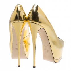 مملوكة مسبقًا حذاء كعب عالي جوسيبي زانوتي نعل سميك مقدمة مفتوحة جلد ذهبي غير لامع ميتالك مقاس 40