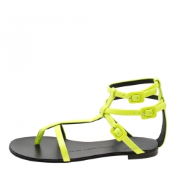 مملوكة مسبقًا صندل جوسيبي زانوتي فلات سير كاحل جلد أخضر نيون مقاس 37