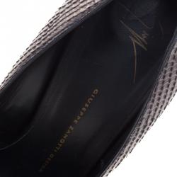 مملوكة مسبقًا Giuseppe Zanotti Brown Metallic Python Leather Pointed Toe Pumps Size 41