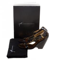 Pre Owned Giuseppe Zanotti Black Patent Leather Stud Embellished T Strap Wedge Sandals Size 35
