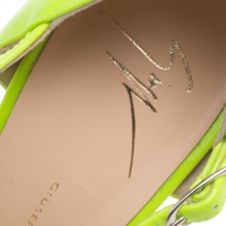 مملوكة مسبقًا Giuseppe Zanotti Neon Green Patent Leather T-Strap Platform Peep Toe Sandals Size 38