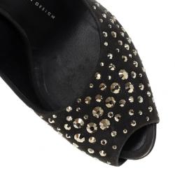 مملوكة مسبقًا Giuseppe Zanotti Black Suede Studded Pumps Size 39.5