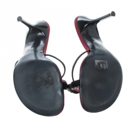 مملوكة مسبقًا صندل جوسيبي زانوتي حلقة إصبع ساتان أسود مقاس 36