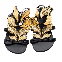 Pre Owned Giuseppe Zanotti Black And Gold Leather Cruel Summer Wing Flat Sandals Size 39