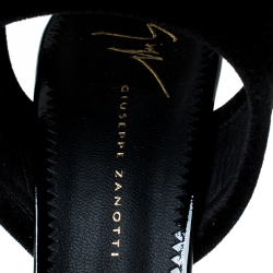 مملوكة مسبقًا صندل جوسيبي زانوتي كعب عالي قطيفة أسود مقاس 39.5