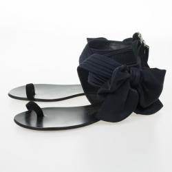 Pre Owned Giuseppe Zanotti Black Satin Toe Ring Bow Detail Flat Sandals Size 39.5