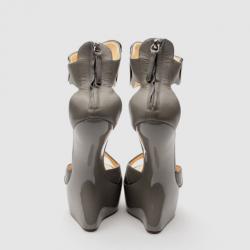 Pre Owned Giuseppe Zanotti Grey Leather Concave Wedge Back Zip Sandals Size 40