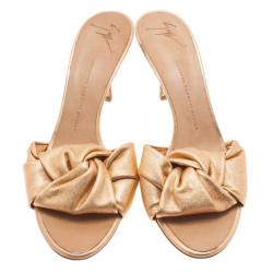Pre Owned Giuseppe Zanotti Gold Leather Slides Size 41