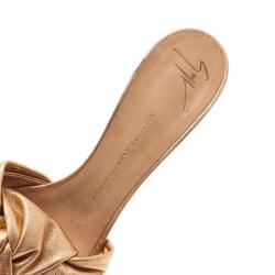 Pre Owned Giuseppe Zanotti Gold Leather Slides Size 41