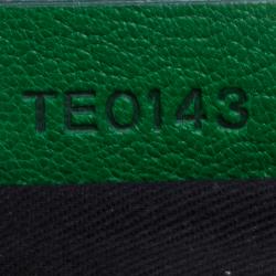 مملوكة مسبقًا حقيبة كلتش جيفنشي باندورا جلد أخضر بحمالة معصم