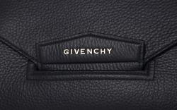 Pre Owned حقيبة كلتش جيفنشي انفيلوب انتيغونا جلد كحلية