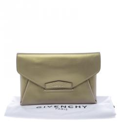 Pre Owned Givenchy Gold Leather Medium Envelope Antigona Clutch