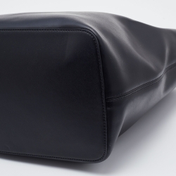 مملوكة مسبقًا Givenchy Black Leather Antigona Whipstitch Handle Tote