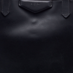مملوكة مسبقًا Givenchy Black Leather Antigona Whipstitch Handle Tote