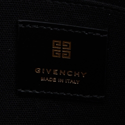 مملوكة مسبقًا Givenchy Black Monogram Coated Canvas 4G Large Zip Pouch