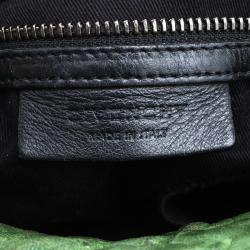 مملوكة مسبقًا Givenchy Green Leather Large Pandora Crossbody Bag