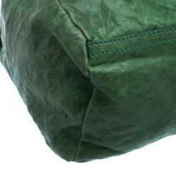 مملوكة مسبقًا Givenchy Green Leather Large Pandora Crossbody Bag