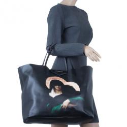 مملوكة مسبقًا Givenchy Black Canvas Madonna Print Shopper