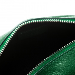مملوكة مسبقًا Givenchy Green Leather Pandora Clutch