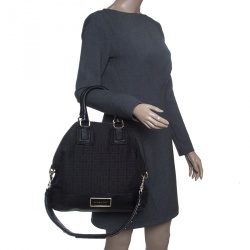 مملوكة مسبقًا حقيبة يد جيفنشي جلد وكانفاس مونوغرامية سوداء