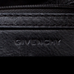 مملوكة مسبقًا حقيبة جيفنشي بيد علوية جلد سوداء