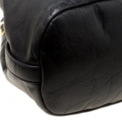 مملوكة مسبقًا حقيبة جيفنشي بيد علوية جلد سوداء