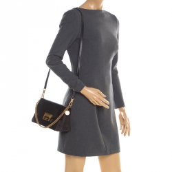 مملوكة مسبقًا Givenchy Black Leather and Suede GV3 Crossbody Bag