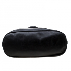 مملوكة مسبقًا حقيبة جيفنشي جلد وكانفاس مونوغرامية سوداء