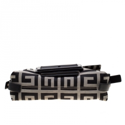 مملوكة مسبقًا Givenchy Black Canvas and Leather Shoulder Bag