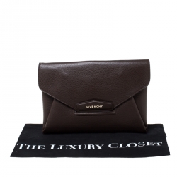 Pre Owned حقيبة كلتش جيفنشي أنتيغونا أنفيلوب جلد بنية متوسطة