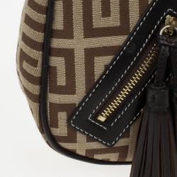 مملوكة مسبقًا Givenchy Monogram Small Shoulder Bag