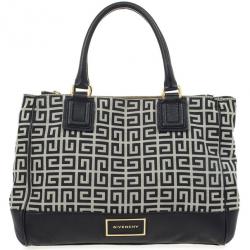 مملوكة مسبقًا Givenchy Black Monogram Tote