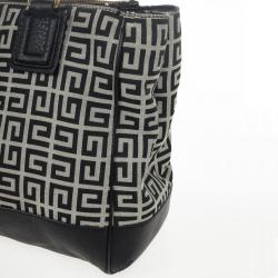 مملوكة مسبقًا Givenchy Black Monogram Tote