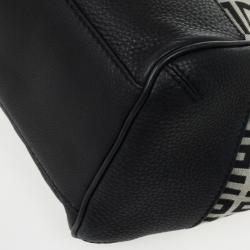 مملوكة مسبقًا Givenchy Black Monogram Tote