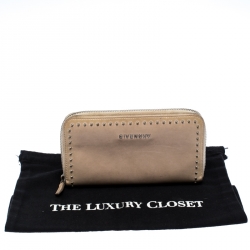 مملوكة مسبقًا Givenchy Beige Studded Leather Pandora Zip Around Wallet