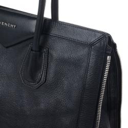مملوكة مسبقًا Givenchy Antigona Zippered Tote