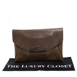 Pre Owned حقيبة كلتش جيفنشي مظروف أنتيغونا بنية